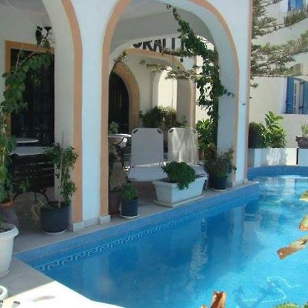 Hotel Koralli Kamári Esterno foto