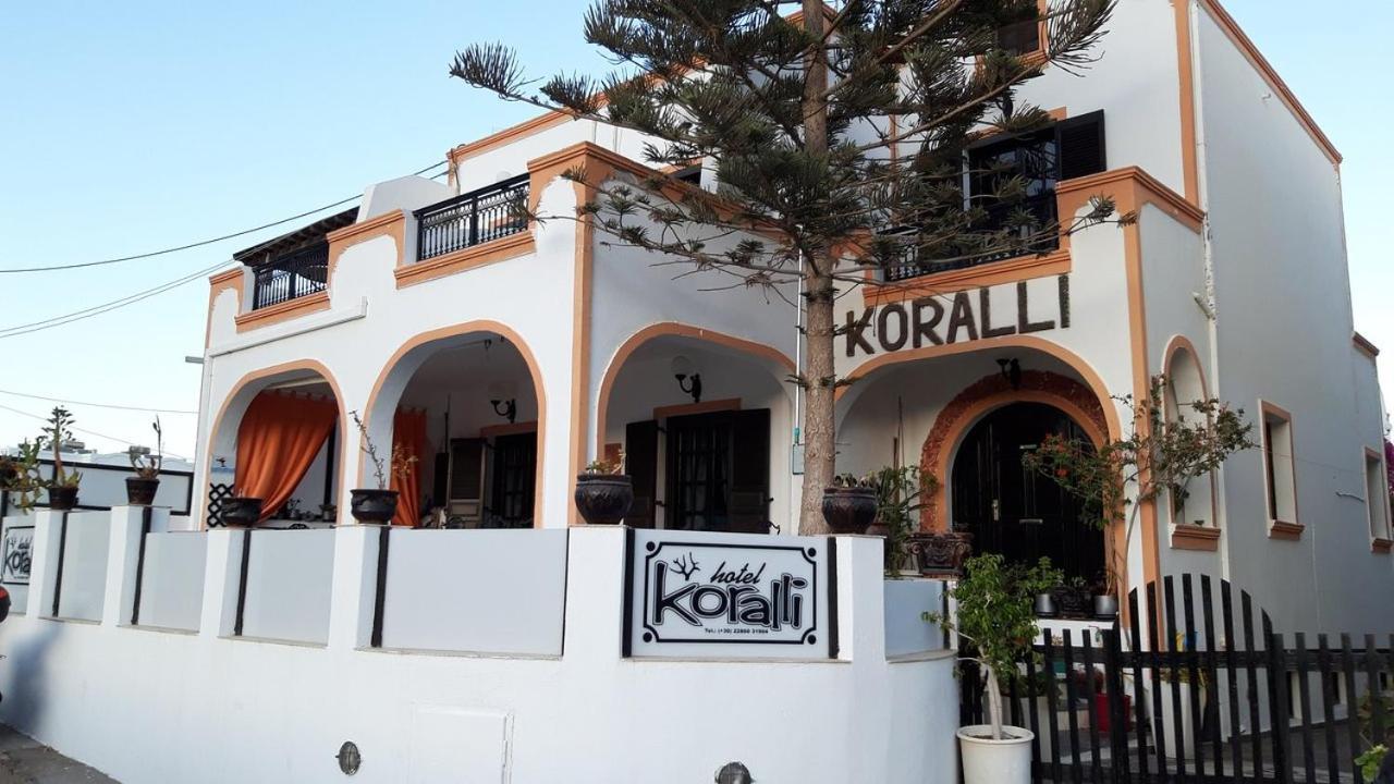 Hotel Koralli Kamári Esterno foto