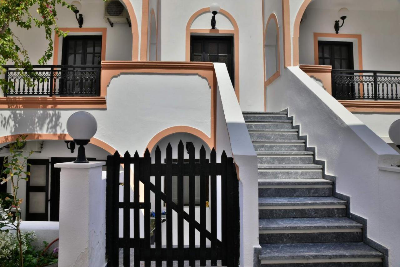 Hotel Koralli Kamári Esterno foto