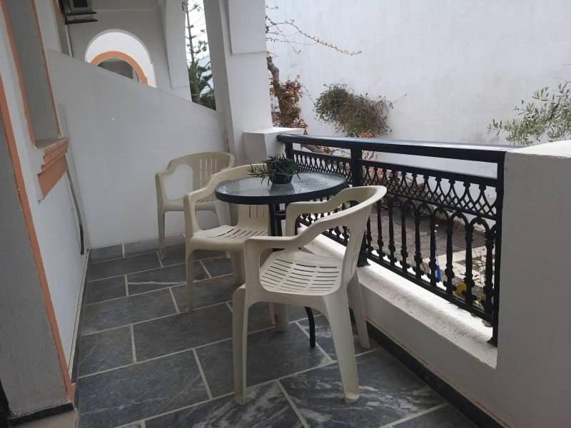 Hotel Koralli Kamári Esterno foto