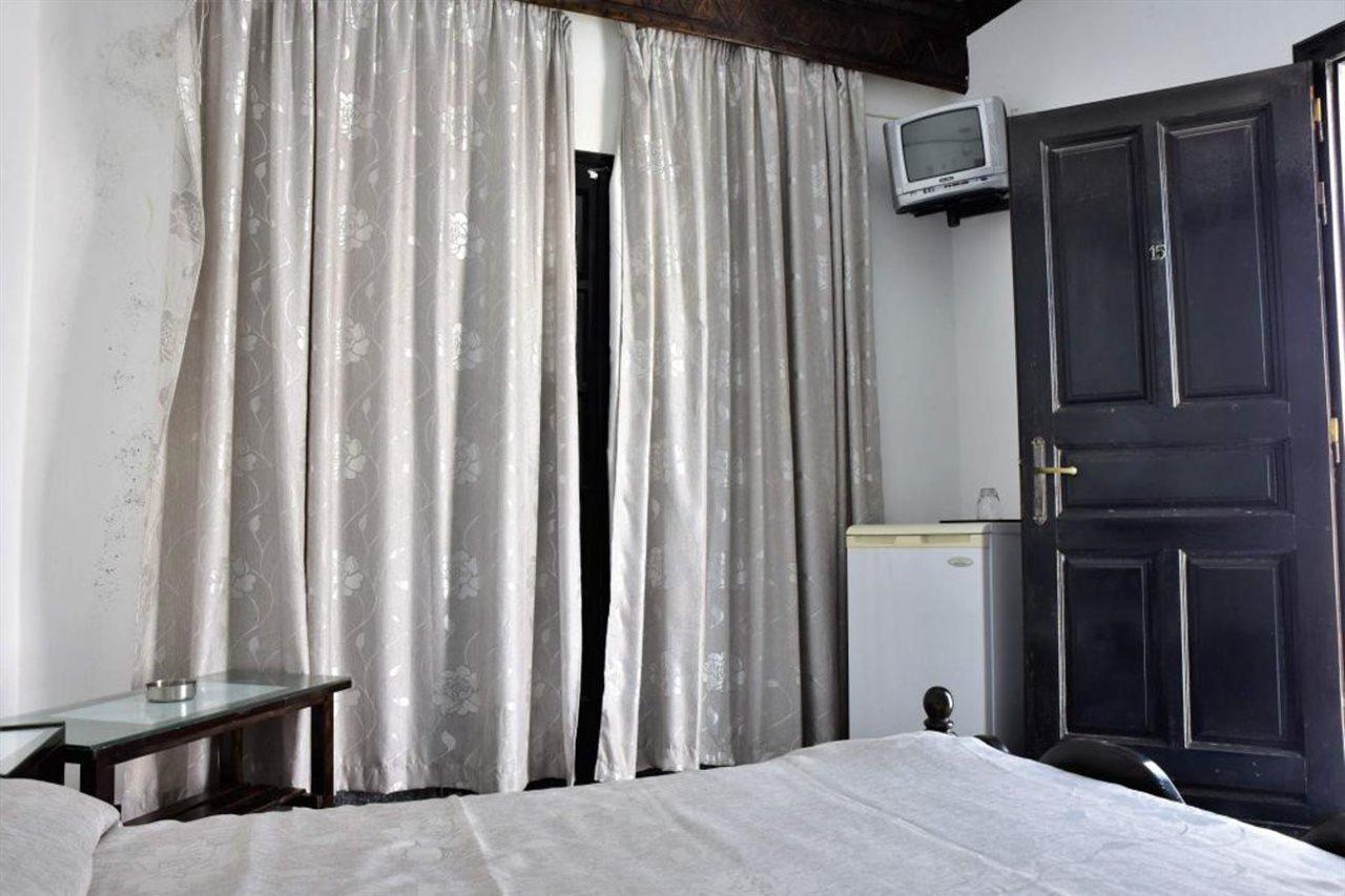 Hotel Koralli Kamári Esterno foto